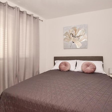 Apartman Luka Игране Экстерьер фото