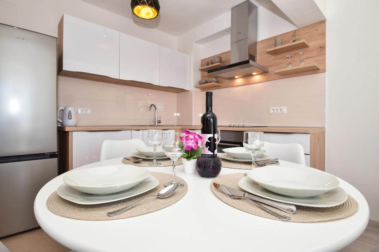 Apartman Luka Игране Экстерьер фото